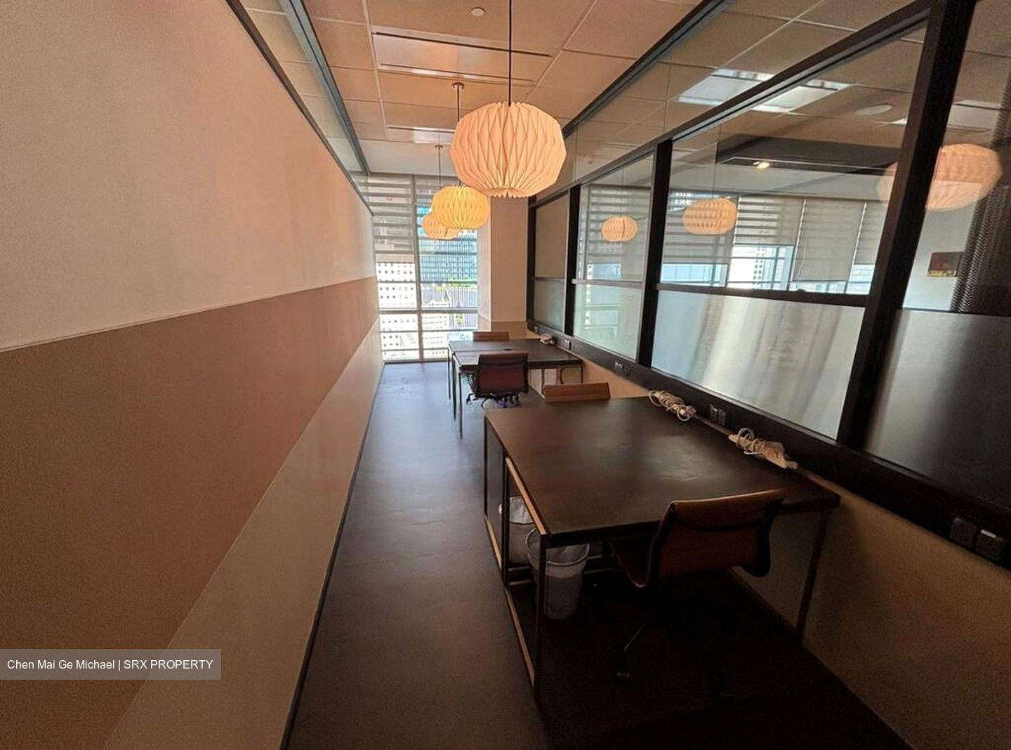 Robinson 77 (D1), Office #497129811